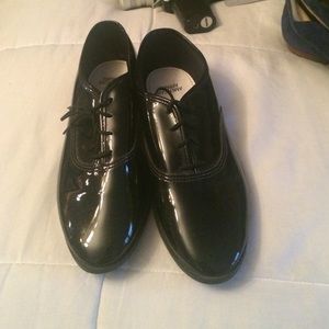 patent leather American Apparel Oxfords Sz10